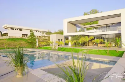 Sobrado no aldeia do vale – exclusivo, com fundo de lago e projeto lf arquitetura
