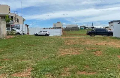 Jardins frança – terreno à venda em goiânia com 405 m², em frente à mata e próximo à portaria