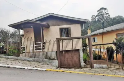 Casa com 3 quartos à venda na Rua Salvador Do Sul, 593, Aurora, Carlos Barbosa