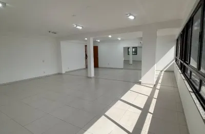 Alugo loja comercial 200 m2, no bairro do costa azul