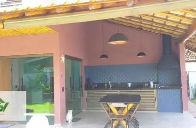 Sobrado à venda com 03 suítes, área total de 337,50m² e área construída de 262,70m² no condomínio recanto sandra em caraguatatuba no litoral norte.