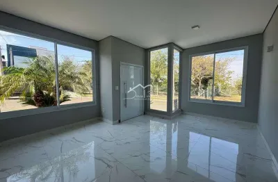 Casa de esquina com piscina e vista pra mata à venda em condomínio em indaiatuba