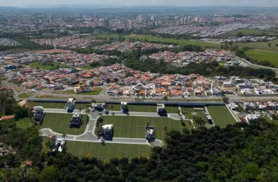 Terreno de 303m2 envolto a mata em condomínio proximo ao parque ecológico