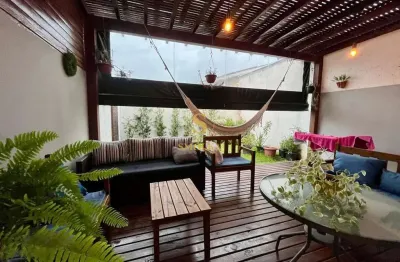 Casa em condomínio fechado com 3 quartos à venda na rua grumixama, campeche, florianópolis, 117 m2 por r$ 1.200.000