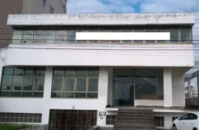 Casa comercial com 2 salas à venda na rua dos cardeais, pedra branca, palhoça, 944 m2 por r$ 3.165.000