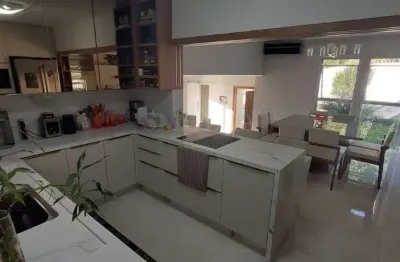 Casa em condomínio fechado com 4 quartos à venda na rua das embaúbas, centro, florianópolis, 290 m2 por r$ 2.500.000