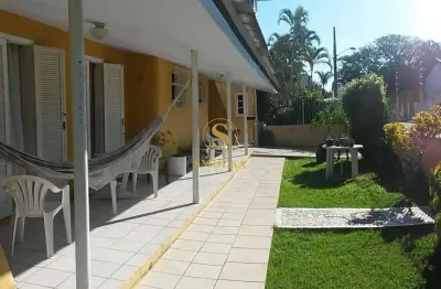 Casa em condomínio fechado com 4 quartos à venda na rua acary margarida, canasvieiras, florianópolis, 250 m2 por r$ 1.600.000
