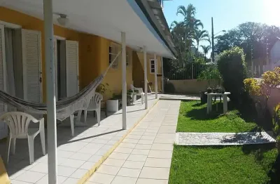 Casa em condomínio fechado com 4 quartos à venda na rua acary margarida, canasvieiras, florianópolis, 250 m2 por r$ 1.600.000