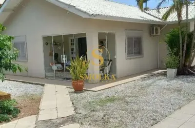 Casa em condomínio fechado com 3 quartos à venda na rodovia gilson da costa xavier, sambaqui, florianópolis, 157 m2 por r$ 2.100.000