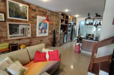 Casa em condomínio fechado com 3 quartos à venda na rua luiz henrique rosa, lagoa da conceição, florianópolis, 140 m2 por r$ 1.690.000