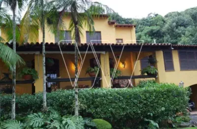Casa em condomínio fechado com 3 quartos à venda na rua armando eurico stocco, 13, jardim botânico (sousas), campinas, 700 m2 por r$ 2.500.000