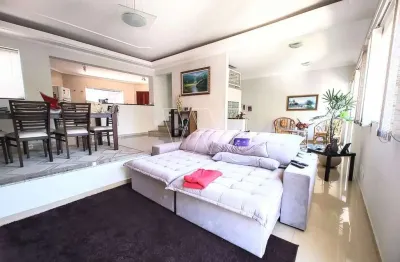 Casa em condomínio fechado com 3 quartos à venda na rua tasso magalhães, 200, jardim sorirama (sousas), campinas, 249 m2 por r$ 999.000
