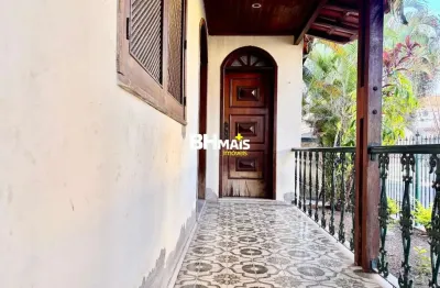 Casa com 3 quartos à venda na anhangaí, 285, caiçara-adelaide, belo horizonte por r$ 940.000