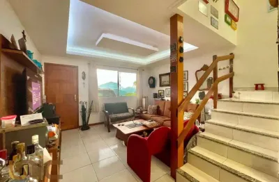 Casa com 3 dormitórios à venda, 98 m² por r$ 655.000,00 - cascata dos amores - teresópolis/rj