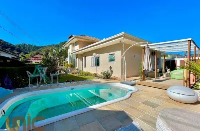 Casa com 3 dormitórios à venda, 470 m² por r$ 1.590.000,00 - vargem grande - teresópolis/rj
