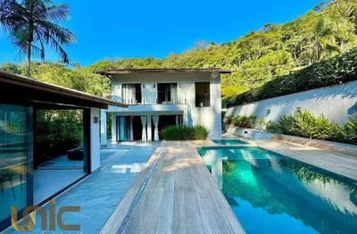 Casa com 4 dormitórios à venda, 177 m² por r$ 3.335.000,00 - comary - teresópolis/rj