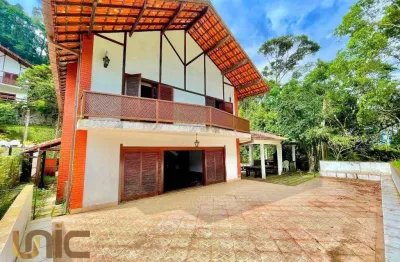 Casa com 4 dormitórios à venda, 209 m² por r$ 1.200.000,00 - granja guarani - teresópolis/rj