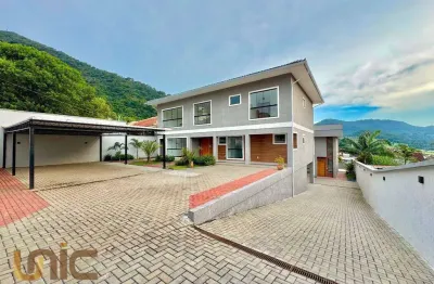Casa com 3 dormitórios à venda, 142 m² por r$ 850.000,00 - alto - teresópolis/rj