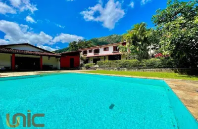 Casa com 5 dormitórios à venda, 576 m² por r$ 2.500.000,00 - araras - teresópolis/rj