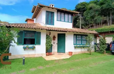 Casa com 3 dormitórios à venda, 135 m² por r$ 840.000,00 - albuquerque - teresópolis/rj