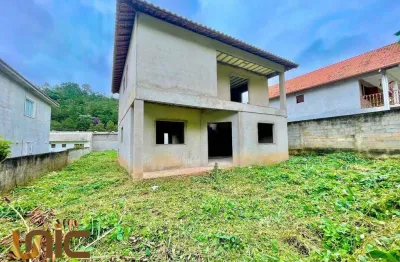 Casa com 4 dormitórios à venda, 195 m² por r$ 670.000,00 - prata - teresópolis/rj