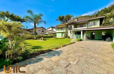 Casa com 5 dormitórios à venda, 231 m² por r$ 3.200.000,00 - comary - teresópolis/rj