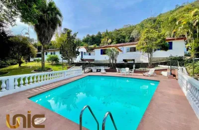 Casa com 7 dormitórios à venda, 759 m² por r$ 2.500.000,00 - albuquerque - teresópolis/rj