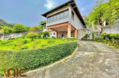 Casa com 3 dormitórios à venda, 149 m² por r$ 900.000,00 - agriões - teresópolis/rj