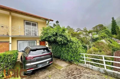 Excelente Casa com 3 dormitórios à venda, 110 m² por R$ 880.000 - Cascata dos Amores - Teresópolis/RJ