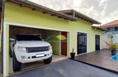 Aconchegante casa plana de 2 quartos com piscina no alto ribeirão - ribeirão da ilha - florianópoli
