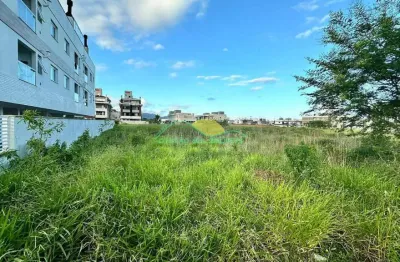 Terreno de 720m², com escritura pública, comercial e residencial, com viabilidade para 3 pavimentos