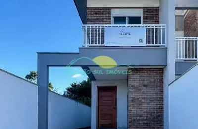 Casa com 1 suíte e duas demi-suítes, financiável e a 300 metros da praia - morro das pedras - flori