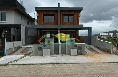 Casa com 3 suítes, 200 metros  da praia  à venda, campeche, florianópolis, sc