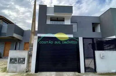 Casa à venda em rua sem saída, a poucos passos da praia – morro das pedras, florianópolis/sc