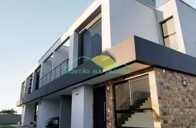 Casa 03, do residencial puerto escondido, à venda, financiável no bairro campeche, em florianópolis