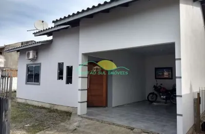 Casa com 2 quartos e estrutura (fundação) para mais 2 - terreno com matrícula - tapera - florianópo