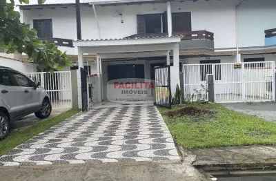 Casa com 2 quartos para alugar na Rua São Mateus, Caiobá, Matinhos