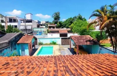 Ótima casa duplex varanda c/4 qts , quintal e vagas  na taquara