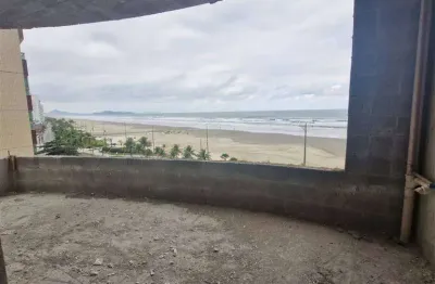 Apto de 2 dom c/ 2 suítes, 1 vaga, frente mar, 86,75 de área útil. bairro: caiçara.