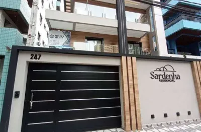 Casa triplex c/ 2 dorm sendo 2 suítes, piscina, 94 m² de área útil. bairro: canto do forte.