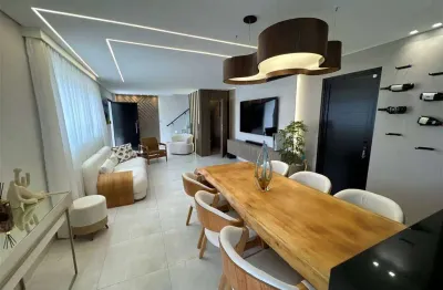 Sobrado de 3 dorm sendo  3 suítes,  c/ piscina, 141  m² de área útil. bairro:  guilhermina.