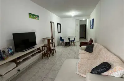 Apto de 2 dorm c/ 1 suíte, sacada vista mar, 92 m² de área útil. bairro: guilhermina.