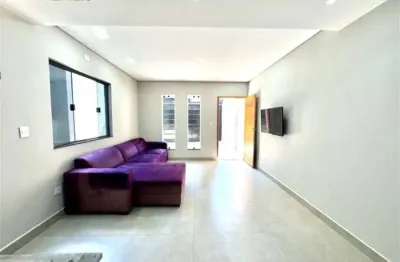 Casa c/ 3 dorm sendo 1 suíte, 2 vagas, 160 m² de área útil. bairro: aviação.