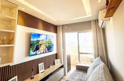 Apto de 2 dorm, sendo 1 suíte, porteira fechada, sacada, 60 m² de área útil. bairro: canto do forte.