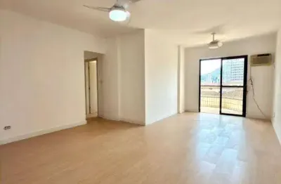 Apto de 2 dorm c/ 1 suíte, sacada, 91 m² de área útil. bairro: boqueirão.