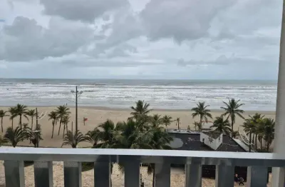 Apto 2 dorm. c/ 1 suíte, frente mar, 86 m² de área útil. bairro: tupi.