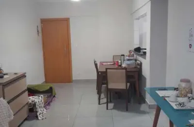 Apto de 02 dorms c/ suíte, 84 m² de área útil, vista mar. bairro: vila tupi.