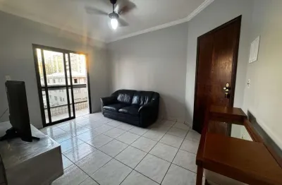Apto de 1 dorm c/ sacada, 1 quadra da praia, 52 m² de área útil. bairro: boqueirão.