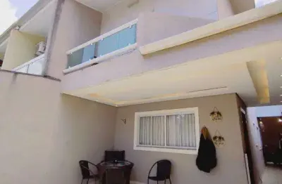 Sobrado de 03 Dorms c/ 02 suítes, 115,11 m² de área útil. Bairro: Canto do Forte.