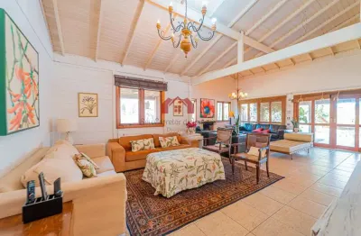 Casa a venda com 400 e terreno de 23 mil metros por 1.350.000,00